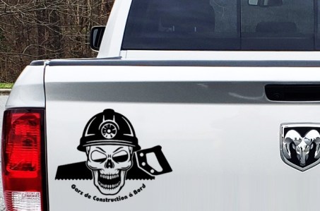 gars-de-construction-a-bord-91